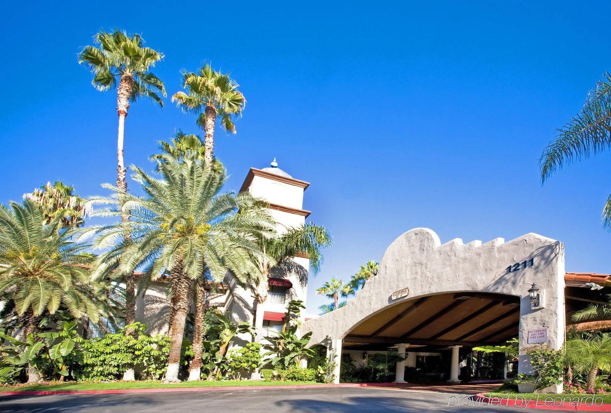 Vanllee Hotel Covina Exterior photo