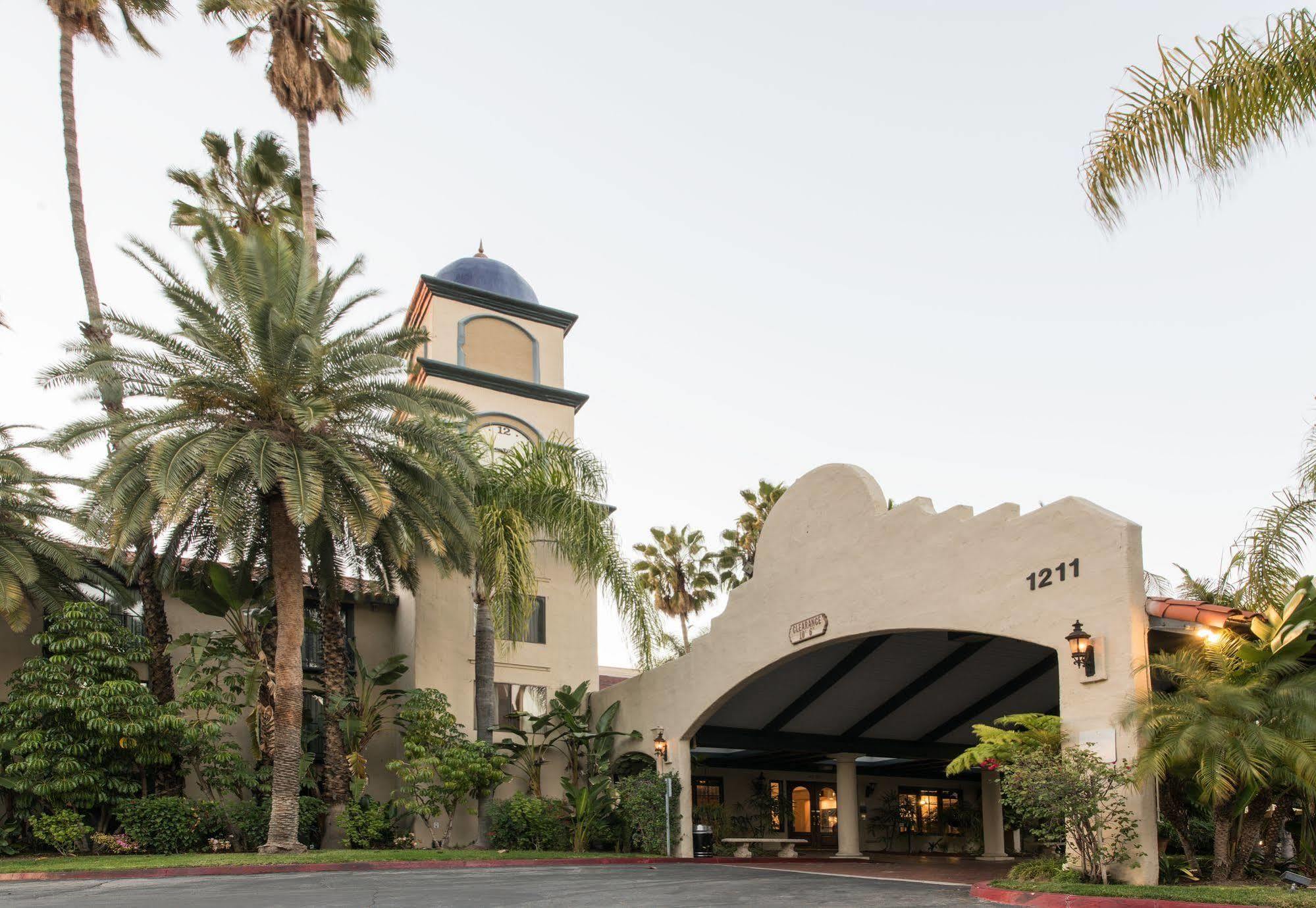 Vanllee Hotel Covina Exterior photo