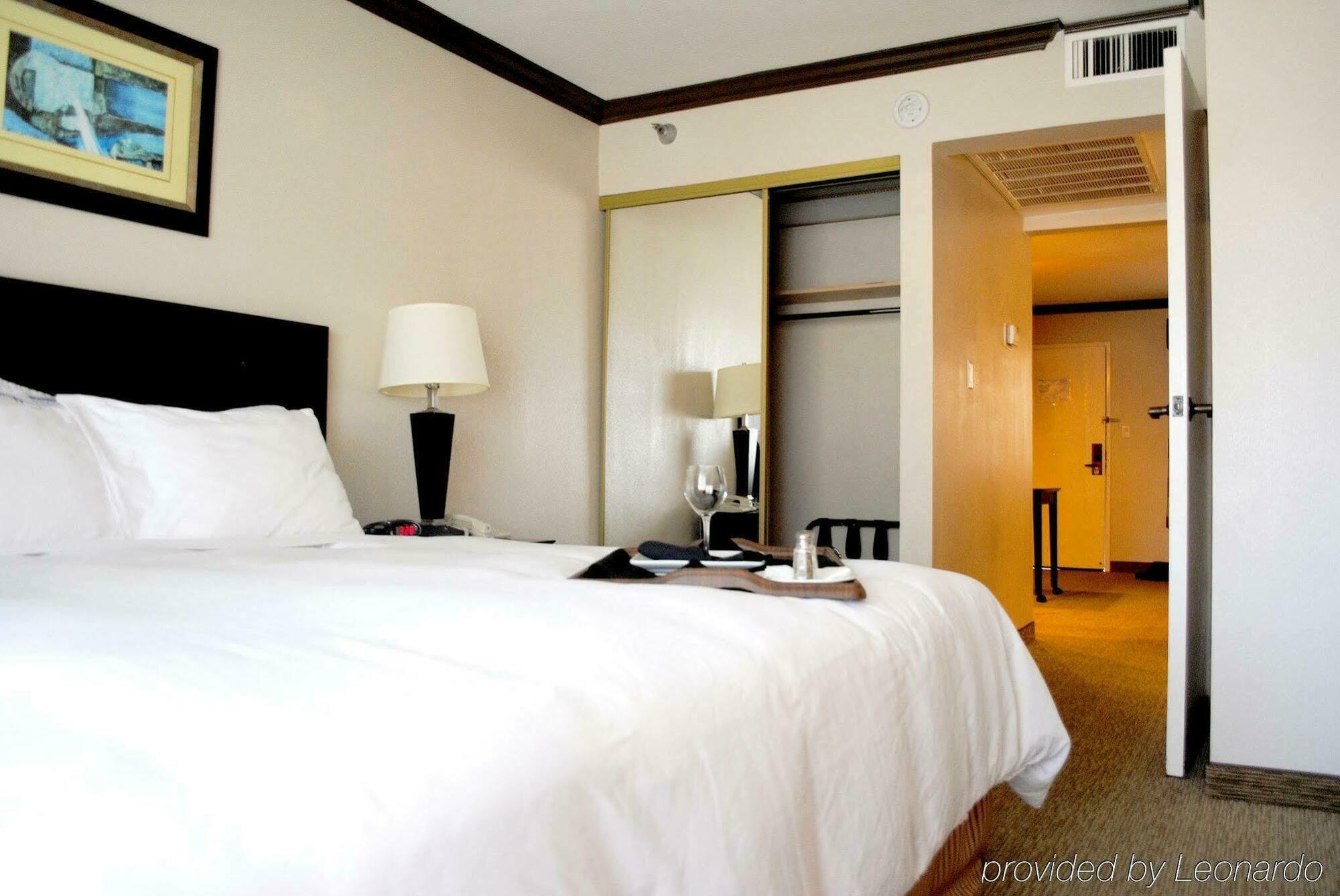 Vanllee Hotel Covina Exterior photo